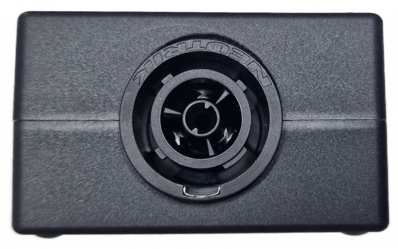 RigPort L1-T1 1x PowerCon-True1-In 3 x True 1 Out