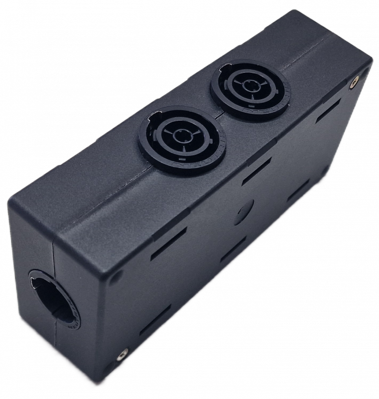 RigPort L1-T1 1x PowerCon-True1-In 3 x True 1 Out